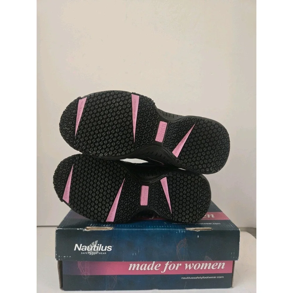 Nautilus Womens waterproof composite‎ toe work safety shoes N1850 sz 9